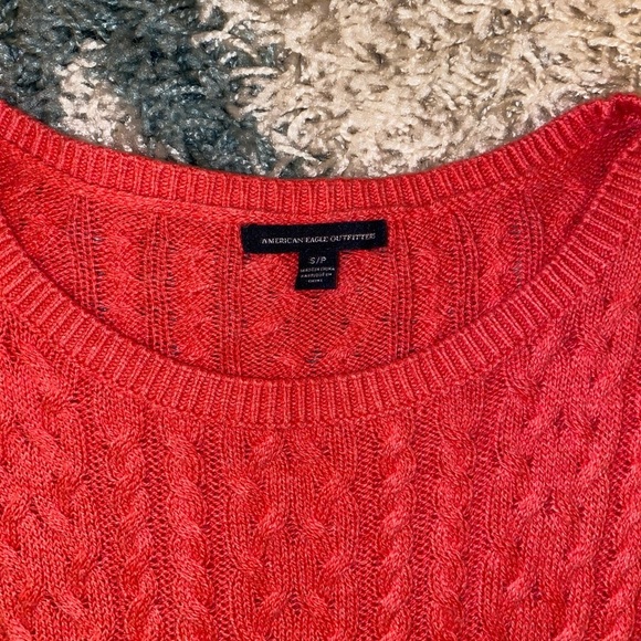 pink AE sweater - Picture 2 of 2